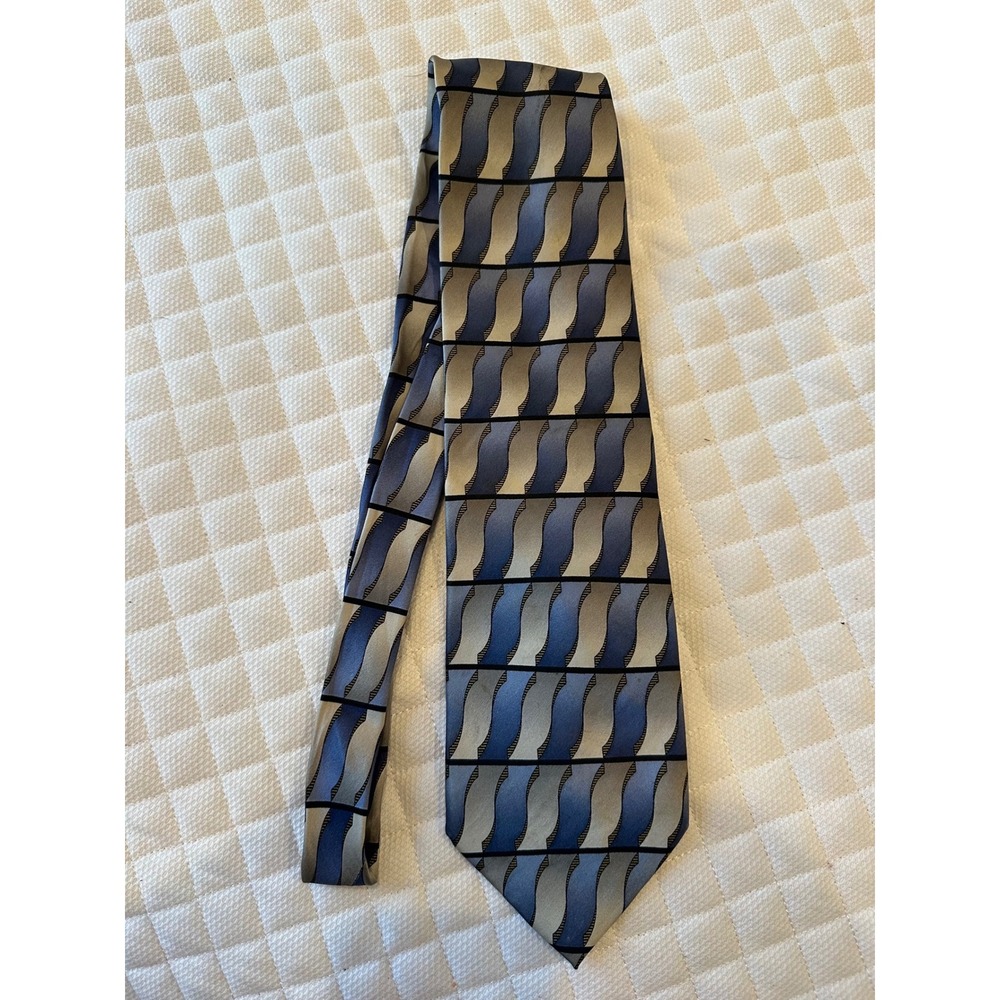 Giorgio Brutini Mens Silk Necktie Blue Silver Grey Geometric Wave Pattern Tie